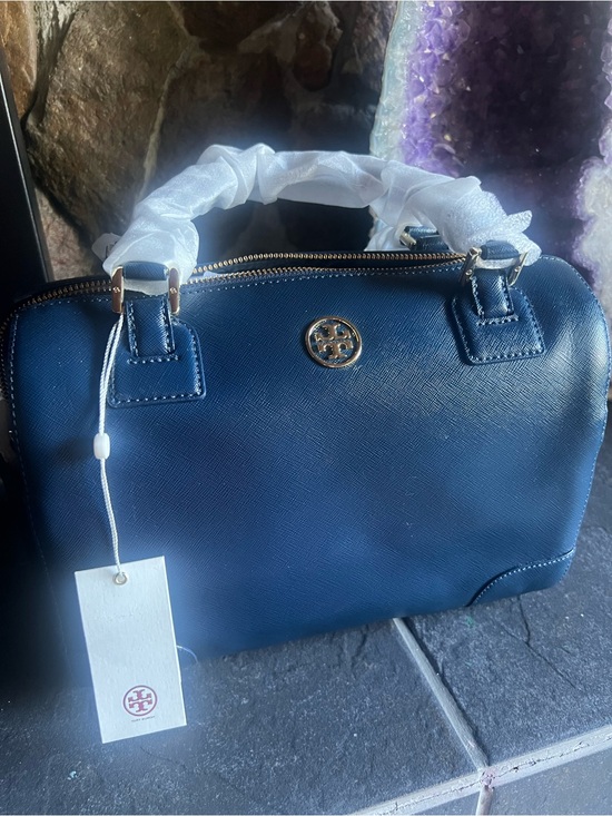 Tory Burch Handbags - Tory Burch Navy Saffiano Satchel - Brand New With Tags
Never used.